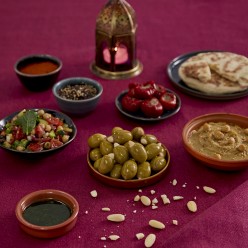 Olives farcies amandes
