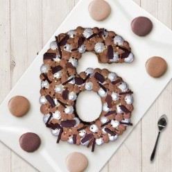 Number Cake - Trois chocolats - Numéro 6 - 15 parts