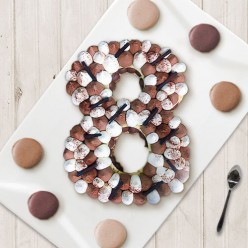 Number Cake - Trois chocolats - Numéro 8 - 15 parts