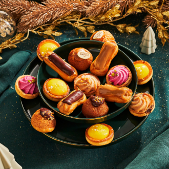 16 Petits fours