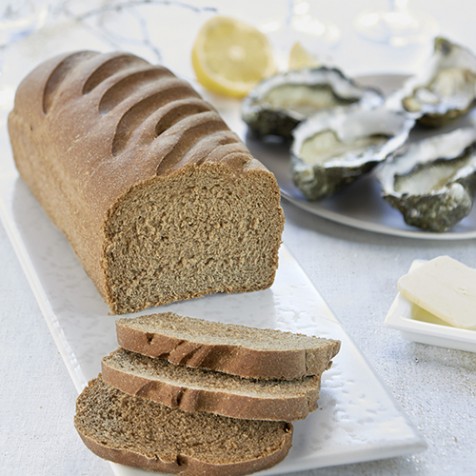 Pain de seigle tranché