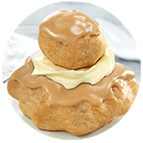 Religieuse au café